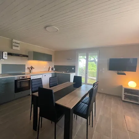 Rez De Chaussee Maison 아파트 *