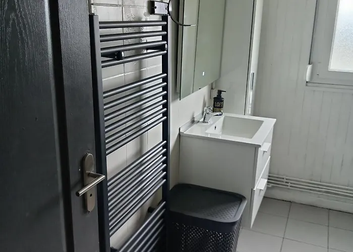 Apartment Rez De Chaussee Maison *